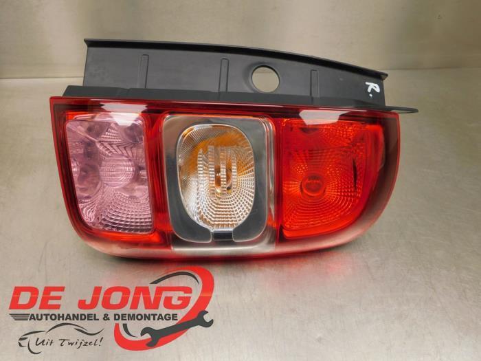 Achterlicht rechts van een Dacia Duster, Auto-onderdelen, Verlichting, Dacia, Gebruikt, 3 maanden garantie, Ophalen of Verzenden