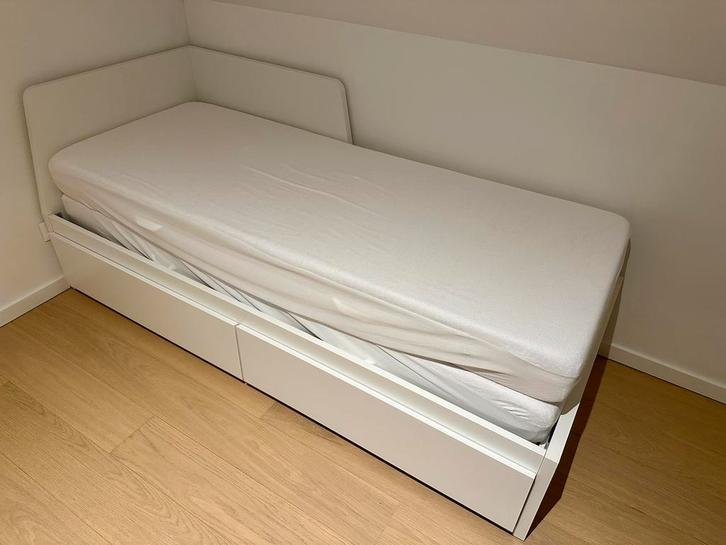 Lit banquette Ikea avec metelas (neuf), Huis en Inrichting, Slaapkamer | Bedden, Zo goed als nieuw, Tweepersoons, 80 cm, 200 cm
