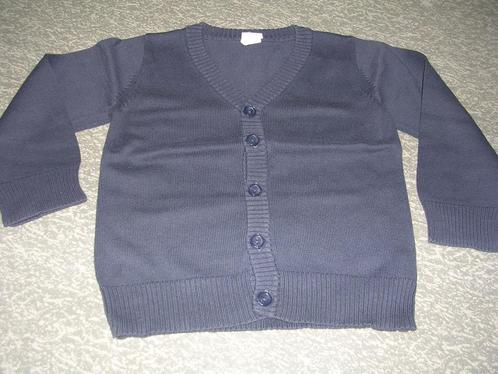 Jongensgiletje met knoopjes. Maat 86, Kinderen en Baby's, Babykleding | Maat 86, Zo goed als nieuw, Jongetje, Truitje of Vestje