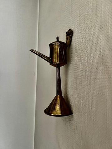 muur olielamp beschikbaar voor biedingen