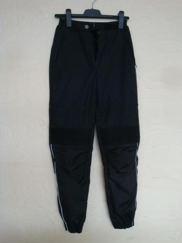 Nieuwe motorbroek beschikbaar voor biedingen