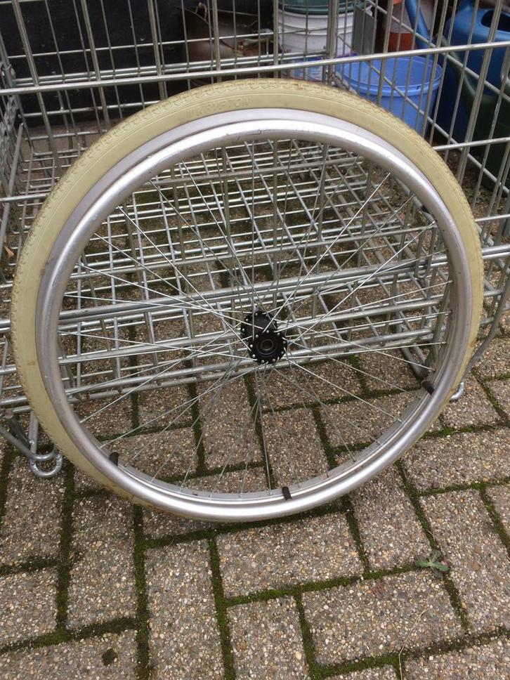 Partij nieuwe rolstoel wielen compleet, Diversen, Rolstoelen, Nieuw, Ophalen