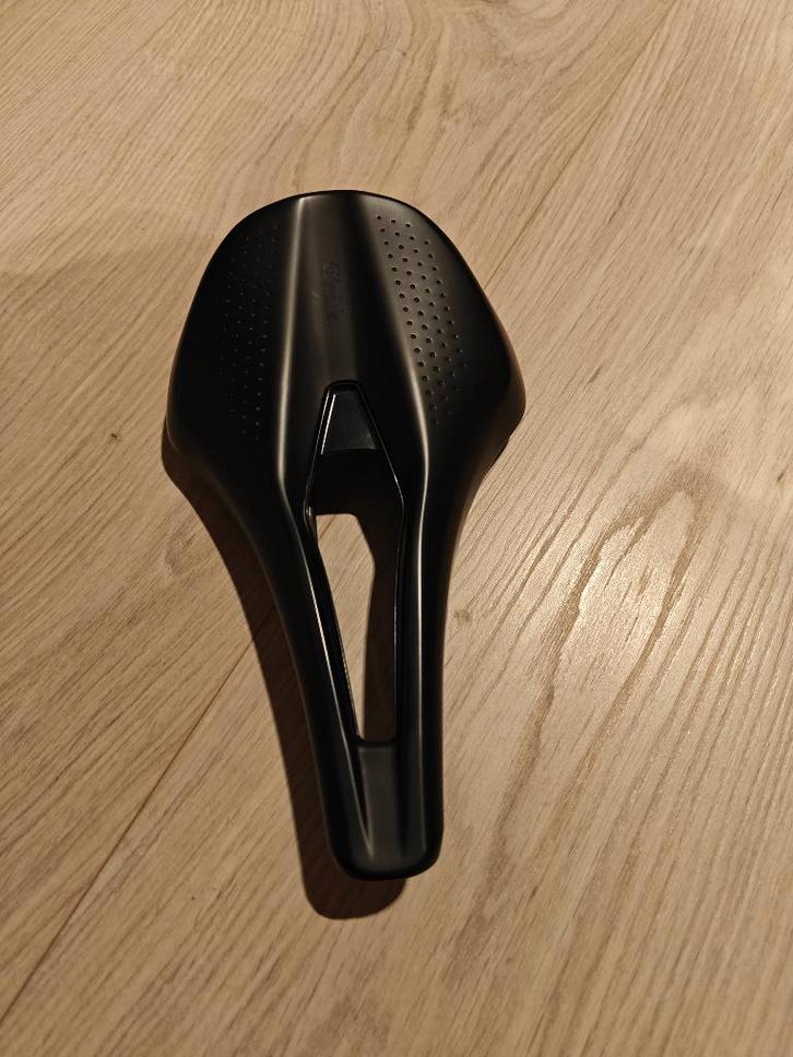 Fizik tempo argo r3, Fietsen en Brommers, Fietsonderdelen, Gebruikt, Racefiets, Zadel, Ophalen of Verzenden