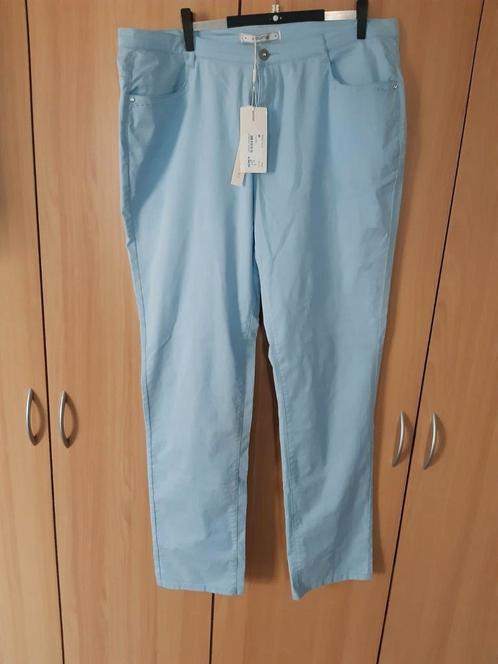 Lichtblauwe lange broek maat 48, Kleding | Dames, Broeken en Pantalons, Nieuw, Maat 46/48 (XL) of groter, Blauw, Ophalen of Verzenden