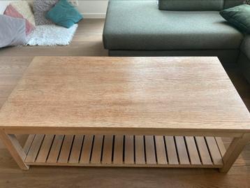 Salontafel 138(l)x68(b)x47(h) beschikbaar voor biedingen