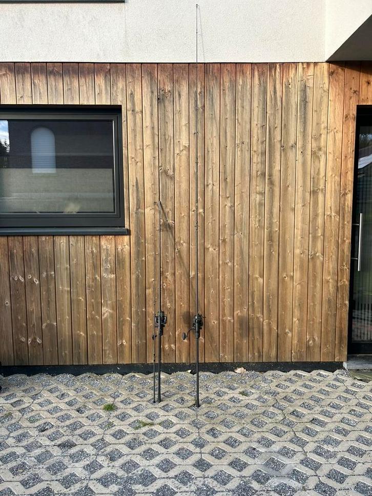 2x fox hengel +molen, 1x werppijp, 1x schepnet, 1x foudraal, Watersport en Boten, Hengelsport | Karpervissen, Zo goed als nieuw