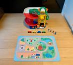 Autogarage met speeltapijt en 4 autootjes, Ophalen, Gebruikt