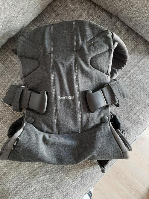 Porte-bébé BabyBjörn Carrier One Gris Denim, Kinderen en Baby's, Babydragers en Draagdoeken, Gebruikt, Draagzak, Buik of Rug, Baby Björn