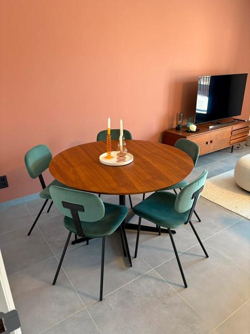 Furnified Ronde tafel walnoot met Design Stoelen, Huis en Inrichting, Tafels | Eettafels, Nieuw, Ophalen