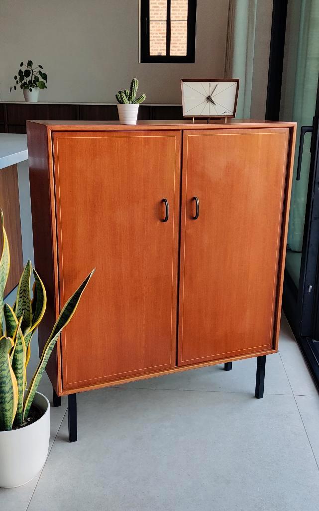 Prachtige vintage kast met leggers, Huis en Inrichting, Kasten | Lockerkasten, Zo goed als nieuw, Ophalen of Verzenden