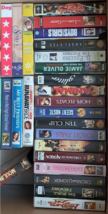 VHS Lot allerlei 6 (zie foto's voor titels) beschikbaar voor biedingen