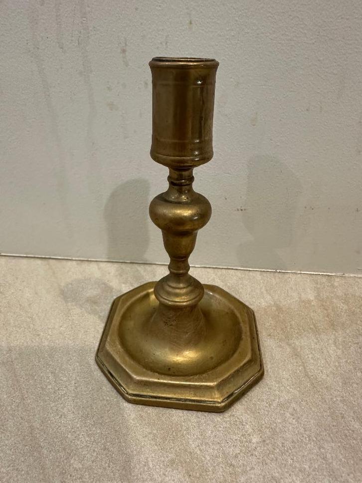 Vintage chandelier simple en laiton, Antiquités & Art, Antiquités | Bougeoirs, Autres matériaux, Enlèvement ou Envoi