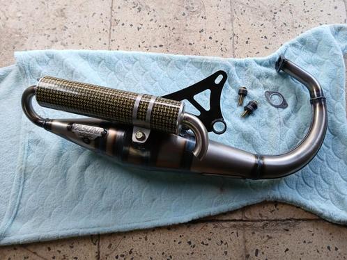 Yasuni racing mbk booster, Fietsen en Brommers, Brommeronderdelen | Algemeen, Nieuw, Uitlaat, Ophalen