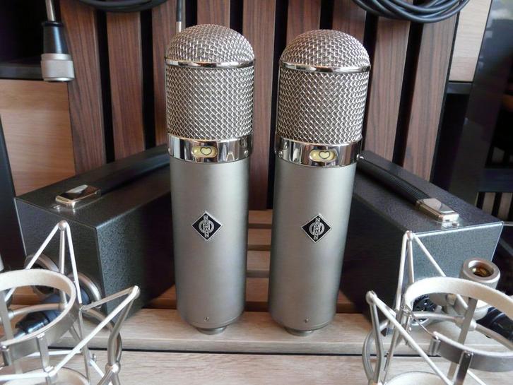 Neumann U47 stereo pair by Flea, Muziek en Instrumenten, Microfoons, Zo goed als nieuw, Studiomicrofoon, Ophalen