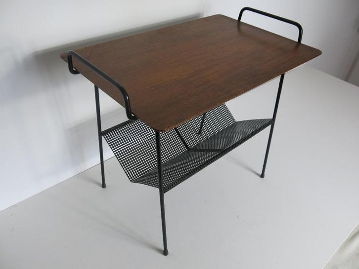 Cees Braakman bijzettafel / Magazine Rack Pastoe, 1953, Antiek en Kunst, Kunst | Designobjecten, Ophalen