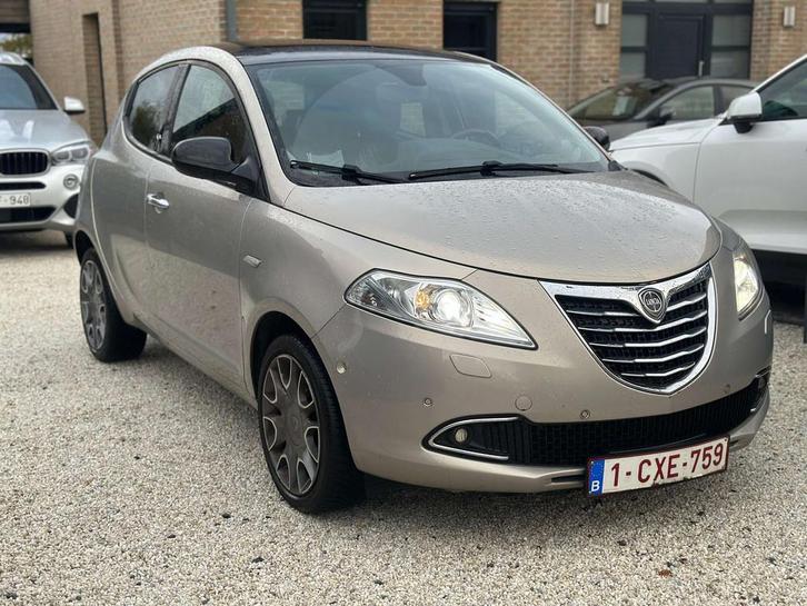Lancia Ypsilon Ypsilon 0.9 TwinAir Platinium PANO/CLIMA/CUIR, Autos, Lancia, Entreprise, Achat, Ypsilon, ABS, Airbags, Air conditionné