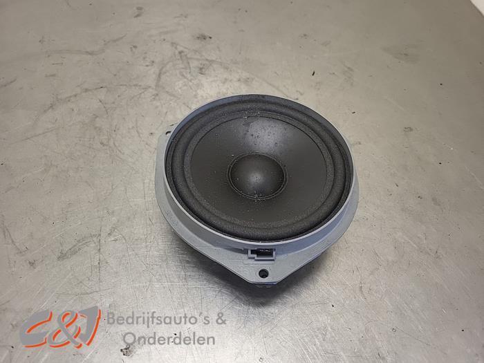 Luidspreker van een Iveco New Daily, Auto-onderdelen, Elektronica en Kabels, Overige automerken, Gebruikt, 3 maanden garantie