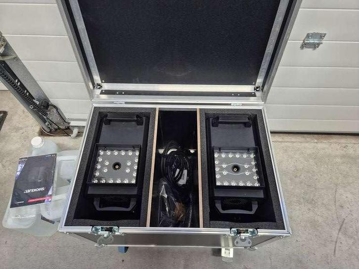 2x Magic fx Smoke jet in custom flightcase, Muziek en Instrumenten, Licht en Laser, Zo goed als nieuw, Rookmachine, Ophalen