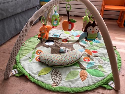 Tapis d’éveil et d’activités TreeTop marque Skip Hop, Enfants & Bébés, Jouets | Vêtements de jeu, Utilisé