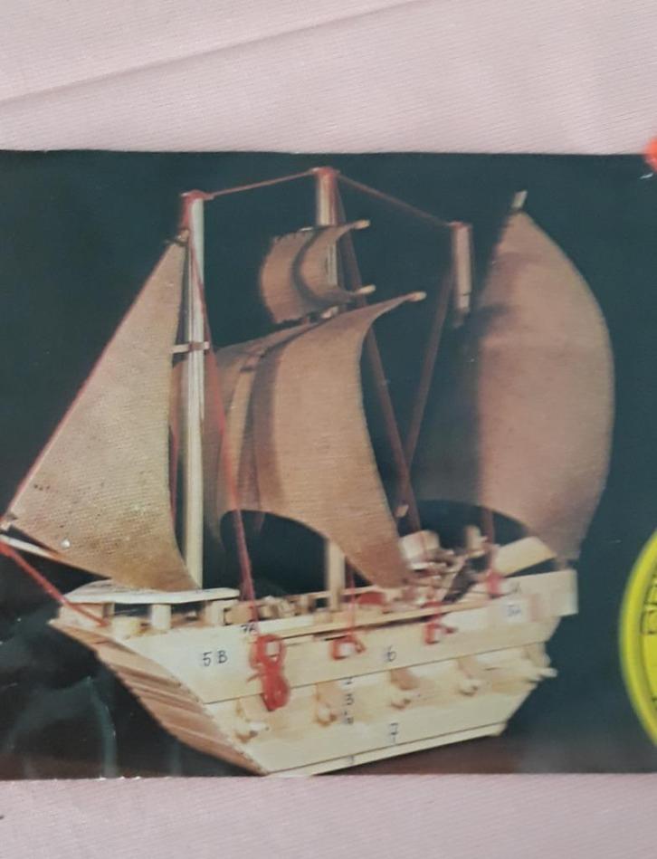 vintage houten modelbouw oude vrachtboot jrn 70 en rest stal, Hobby en Vrije tijd, Knutselen, Zo goed als nieuw, Overige typen