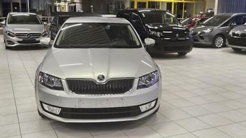 Skoda Octavia 1.4 BENZINE 103 Kw jaar 2015, 115.000 km  beschikbaar voor biedingen