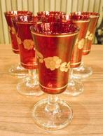 Verres à liqueur vintage avec décorations dorées., Enlèvement ou Envoi, Comme neuf, Verres et Verres à shot