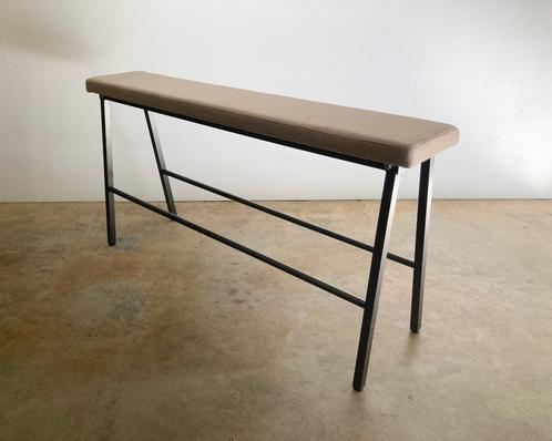 Design Barbank Met Garderobe Haakjes, Huis en Inrichting, Barkrukken, Nieuw, 60 tot 90 cm, Metaal, 1 kruk, Met voetsteun, Ophalen