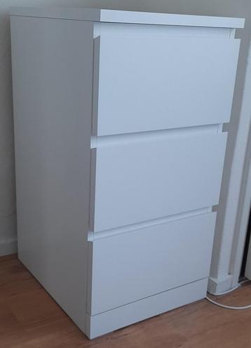 Commode IKEA Malm 3 tiroirs, 3 ou 4 tiroirs, 25 à 50 cm, Moins de 100 cm, Comme neuf