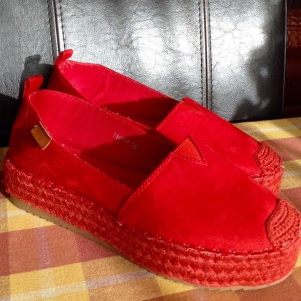 Nouvelles chaussures rouges à talons p.38, Enlèvement ou Envoi, Neuf