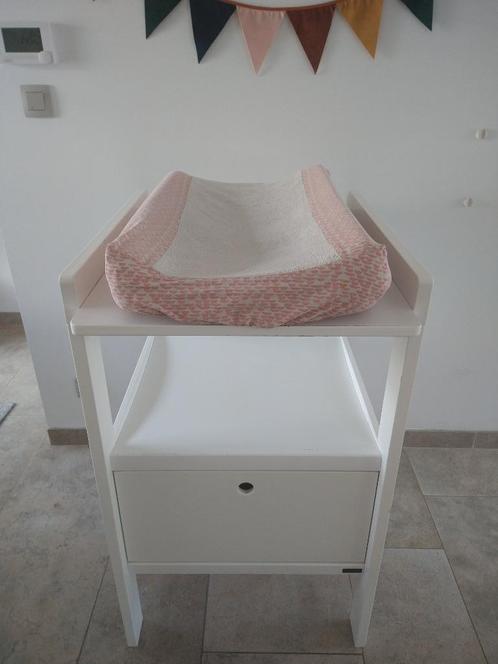 Witte verzorgingstafel van Pericles, Kinderen en Baby's, Badjes en Verzorging, Gebruikt, Overige typen, Overige merken, Standaard
