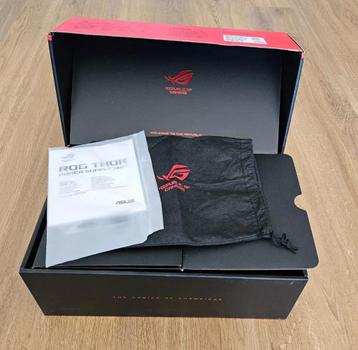 ASUS thor 850W rgb beschikbaar voor biedingen