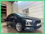 Ford Focus ST 2.0T Milltek 250PK  * Xenon/GPS *, 4 cilinders, Leder en Stof, Zwart, Bedrijf