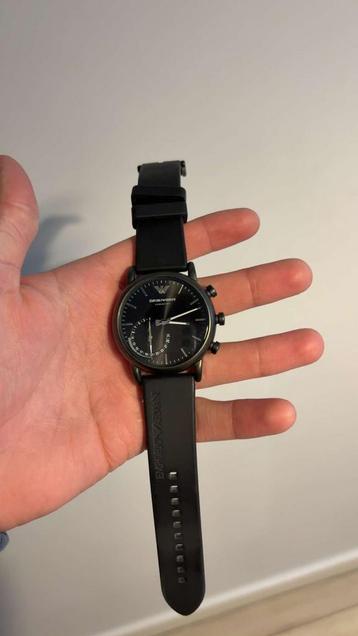 Emporio Armani beschikbaar voor biedingen