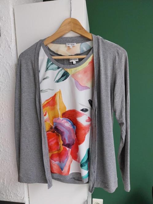 Mayerline topje en bijhorend gilet maat small, Kleding | Dames, Truien en Vesten, Gedragen, Maat 36 (S), Grijs, Ophalen of Verzenden