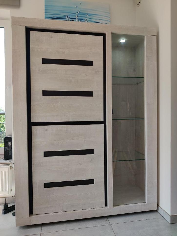 armoire vitrine Ludovic L=134 H=182 P=50cm, Maison & Meubles, Armoires | Vitrines, Comme neuf, 150 à 200 cm, 100 à 150 cm, 25 à 50 cm