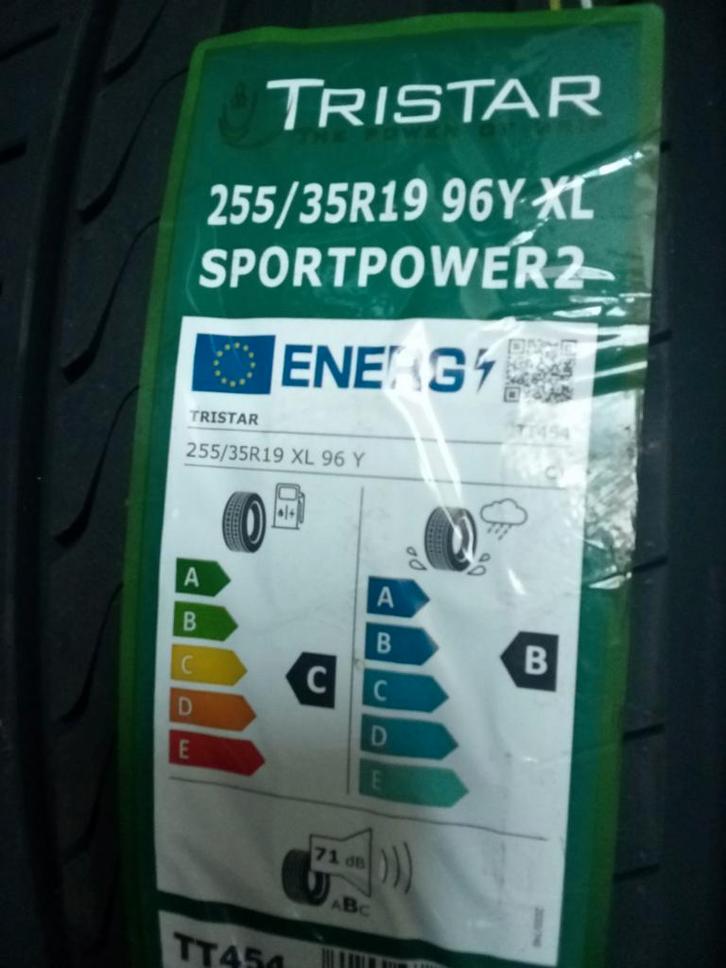 255/35/19 2553519 255/35R19 Nieuw, Auto diversen, Onderhoudsmiddelen, Ophalen