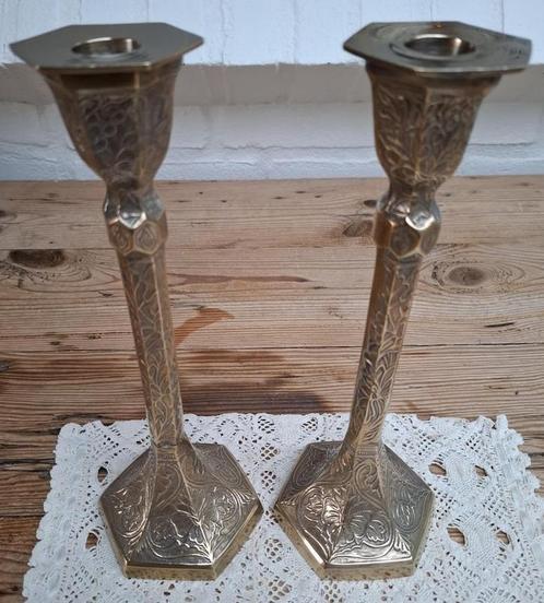 Set van 2 oude koperen kandelaars met bloemen motief, Antiek en Kunst, Antiek | Brons en Koper, Koper, Ophalen of Verzenden
