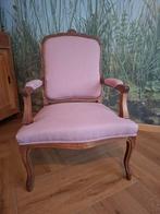 Antieke armstoel, volledig vernieuwd, Ophalen
