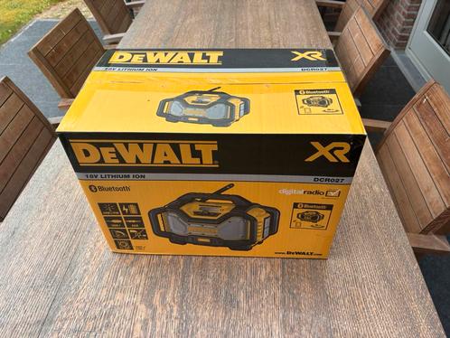 Gloednieuwe bouwradio van DeWALT DCR027, Audio, Tv en Foto, Radio's, Bouwradio, Ophalen