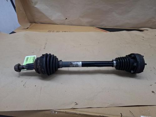 Aandrijfas links-voor van een Volkswagen Golf, Auto-onderdelen, Remmen en Aandrijving, Volkswagen, Gebruikt, 3 maanden garantie