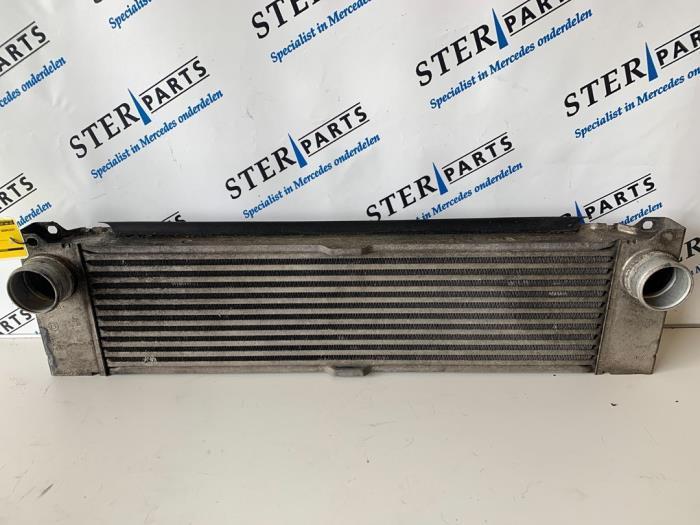 Intercooler van een Mercedes Vito, Auto-onderdelen, Airco en Verwarming, Mercedes-Benz, Gebruikt, 3 maanden garantie, Ophalen of Verzenden