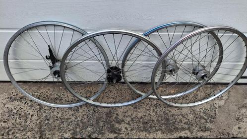28" aluminium naafdynamo voorwiel SHIMANO fietswielen velo, Fietsen en Brommers, Fietsonderdelen, Zo goed als nieuw, Wiel, Ophalen