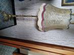 Antieke staande lamp met varkensblaas, Ophalen