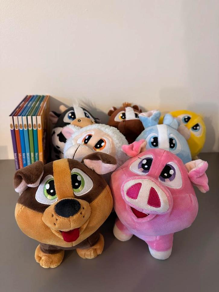 Voorleesboekjes met bijbehorende knuffels, Kinderen en Baby's, Speelgoed | Knuffels en Pluche, Zo goed als nieuw, Ophalen