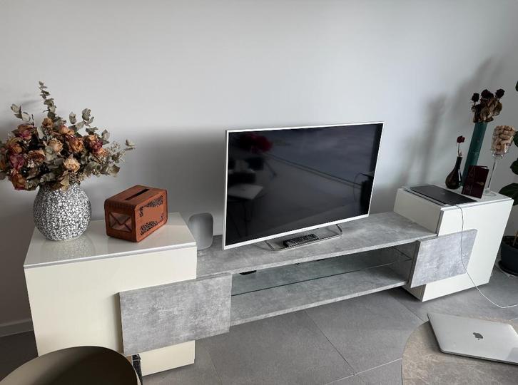 Tv-meubel - Selsey Gaelin - modern/beton - 35 x 258 x 63 cm, Huis en Inrichting, Overige Huis en Inrichting, Zo goed als nieuw
