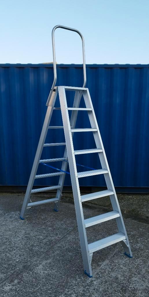 Escabeaux doubles en ALU 3/12 tr, Altrex Petry Solide Wurth, Bricolage & Construction, Échelles & Escaliers, Comme neuf, Escalier