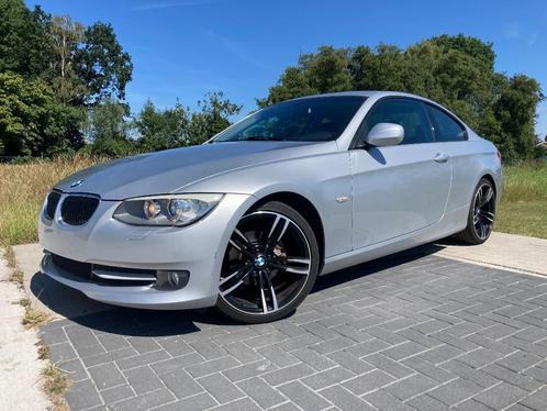 BMW E92 318 116500km XENON*GEKEURD VOOR VERKOOP, Auto's, BMW, Particulier, 3 Reeks, ABS, Adaptieve lichten, Airbags, Airconditioning