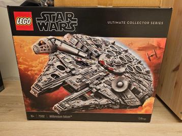 LEGO Star Wars Millennium Falcon 75192 UCS beschikbaar voor biedingen
