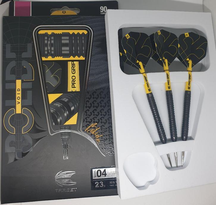 Darts pijlen Target Bolide Void 04 SP 90% 23 gram, Sport en Fitness, Darts, Gebruikt, Pijlen, Ophalen of Verzenden