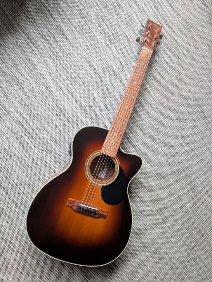 Guitare électro acoustique sigma omrc-1ste-sb, Musique & Instruments, Instruments à corde | Guitares | Acoustiques, Enlèvement